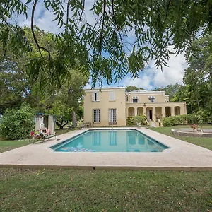colleton-great-house.comcaribbean.com/