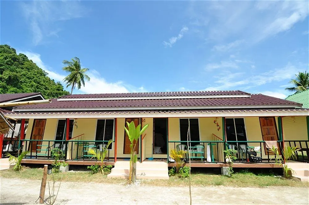 Chongkhao Resort- Phi Phi Island Hotel
