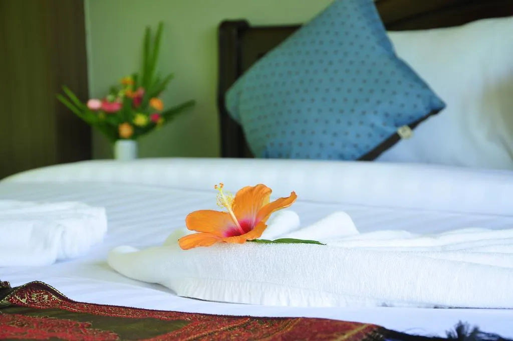 Chongkhao Resort- Phi Phi Island Hotel